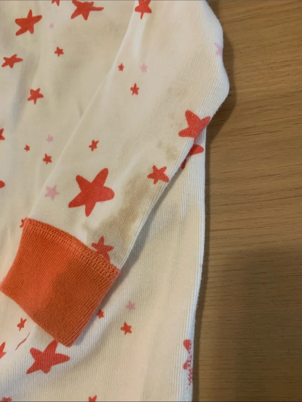 Hanna Andersson 6-12 mo *Organic* pajamas with orange stars